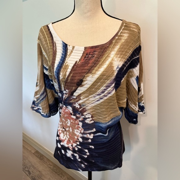 Chagall Floral Painter Watercolor Top Angel Sleeve Scoop Neck  Beaded details L - Picture 1 of 8